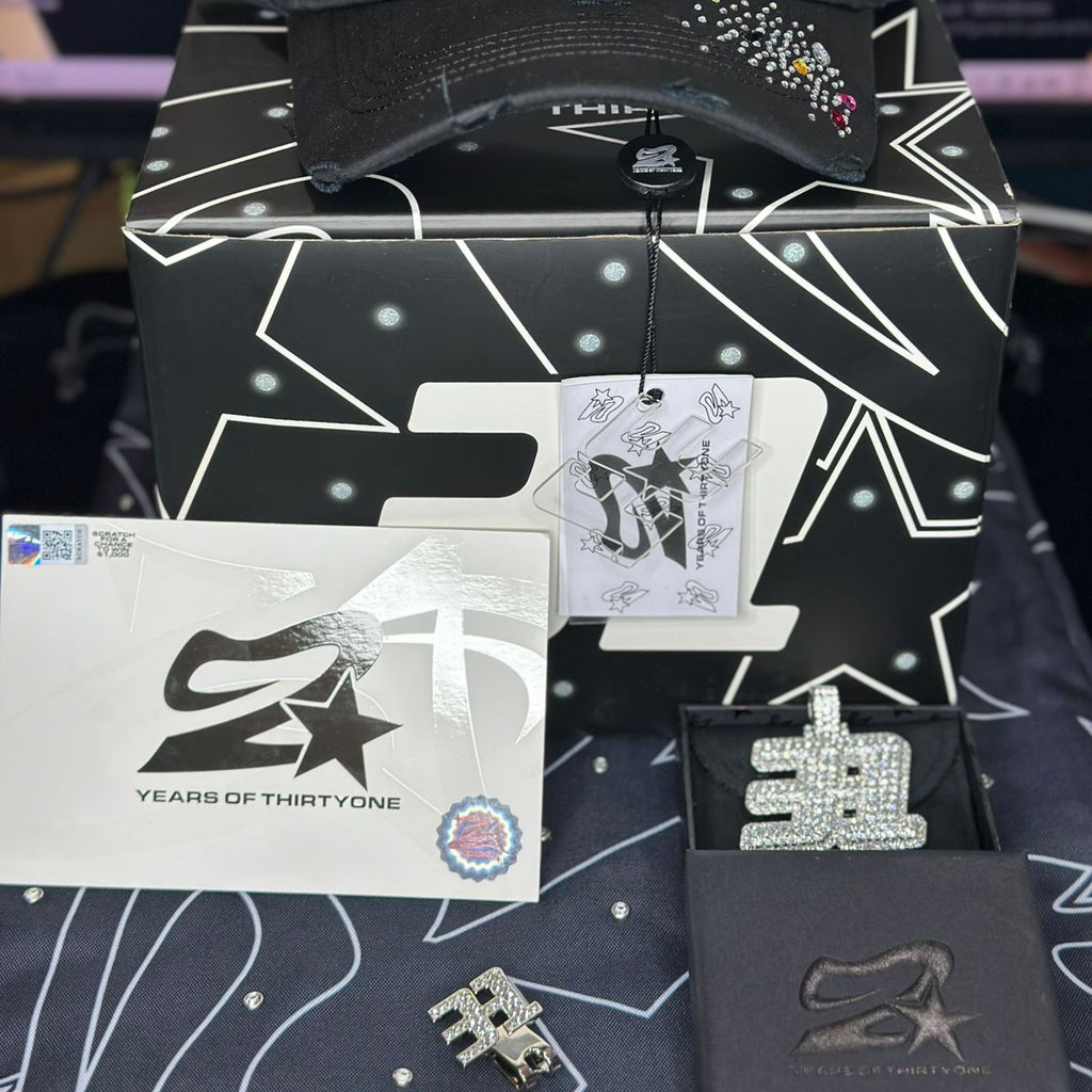 31 HATS "JEWERLY DISTRICT" 2DO AIVERSARIO (FULL SET)