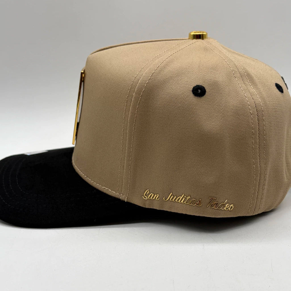 BIG BOSS // SAN JUDAS BEIGE PLACA